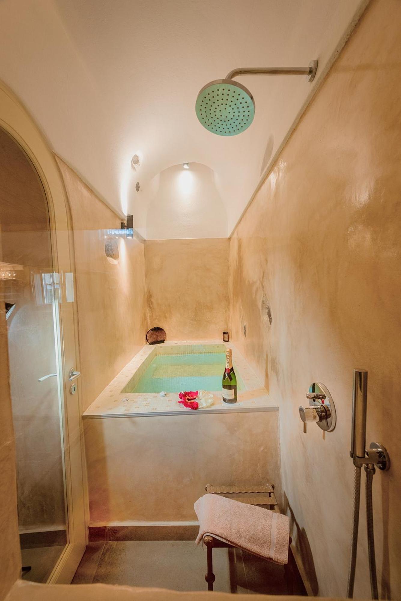 Luxury Villas Hariton Emporio  エクステリア 写真